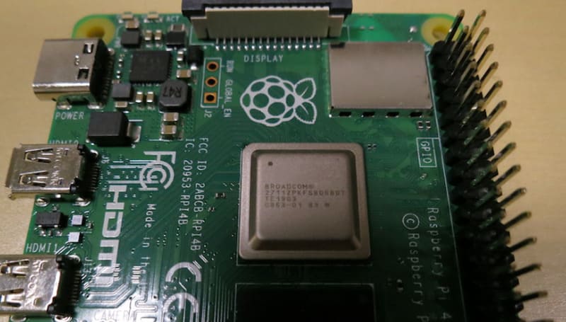 Make A Laptop By Using Raspberry Pi 4 Model B (1)